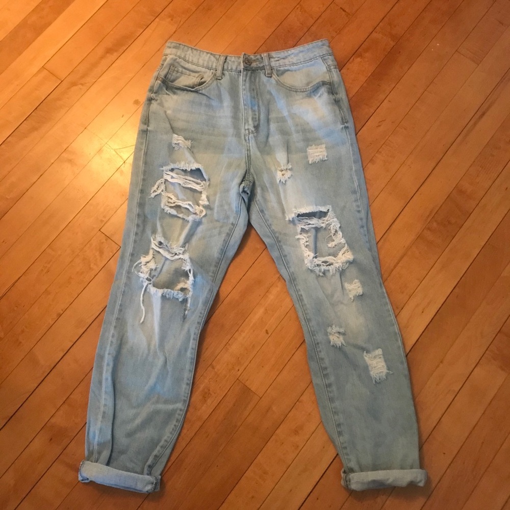 Forever 21 Ripped Boyfriend Jeans